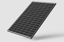 Aleo Solarmodul vor weißem Grund